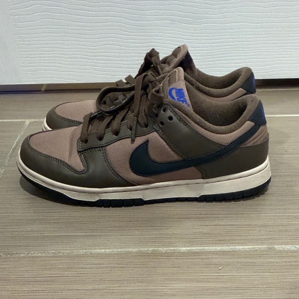 Nike Women’s Dark Brown and Green Sneakers